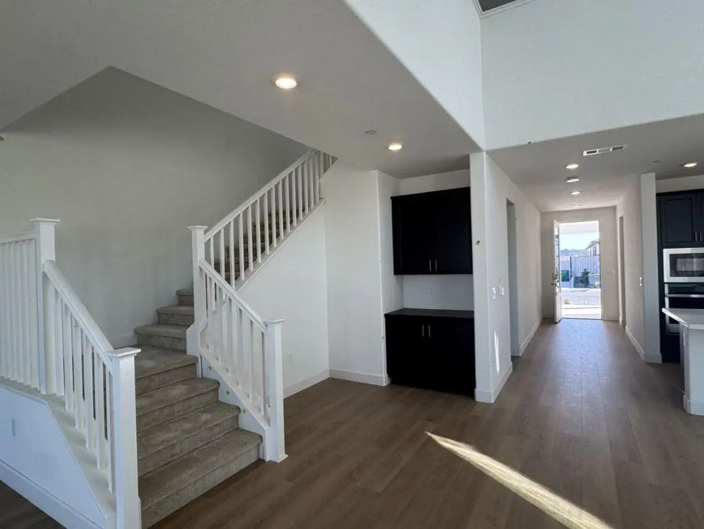 2048 Lazy Day Lane, Roseville