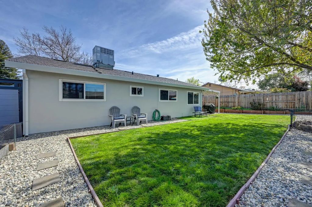 7133 Grenola Way, Citrus Heights