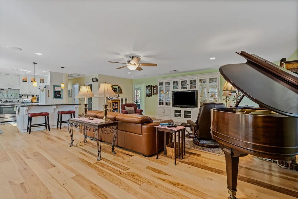 3361 Clayton Lane, Loomis