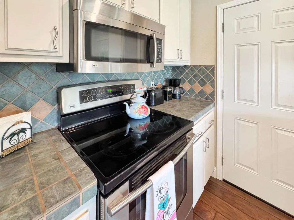 11803 Torrey Pines Drive, Auburn