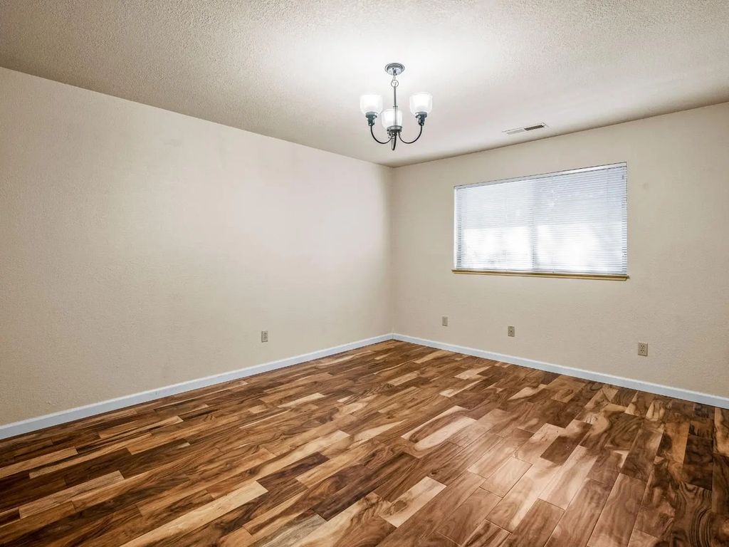 2401 Roxana Street, Placerville