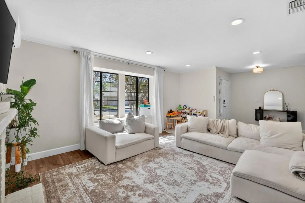 4951 Kurz Circle, Carmichael