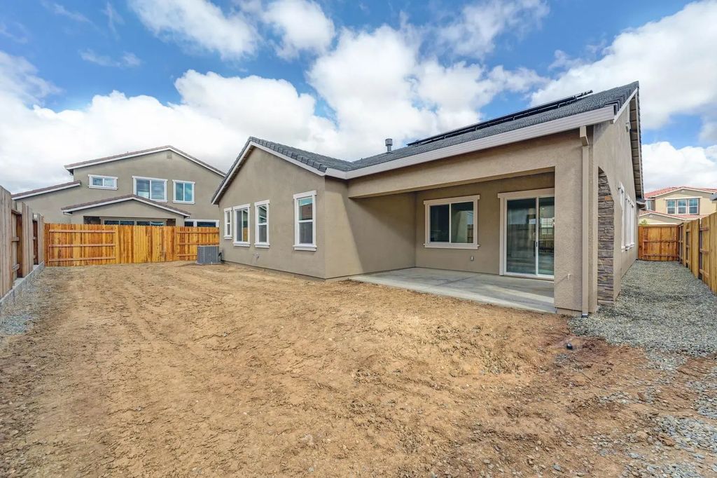 2024 Arbor Ridge Drive, Roseville