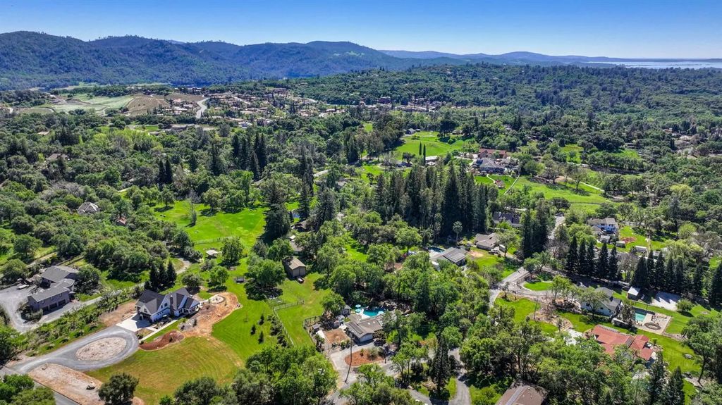 3903 Peach Drive, Loomis