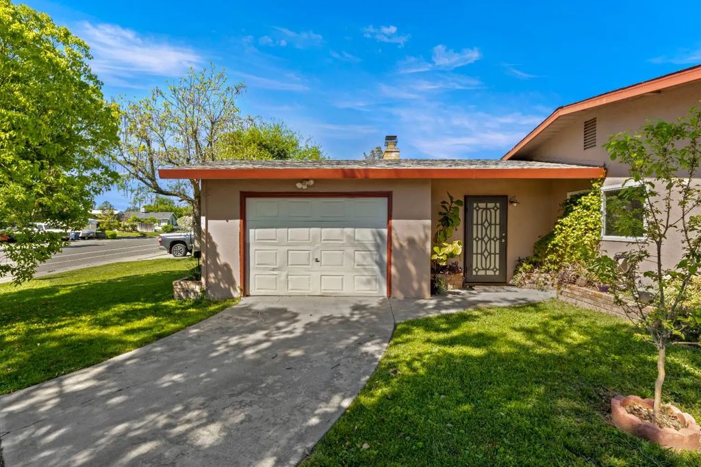 8230 Butternut Drive, Citrus Heights