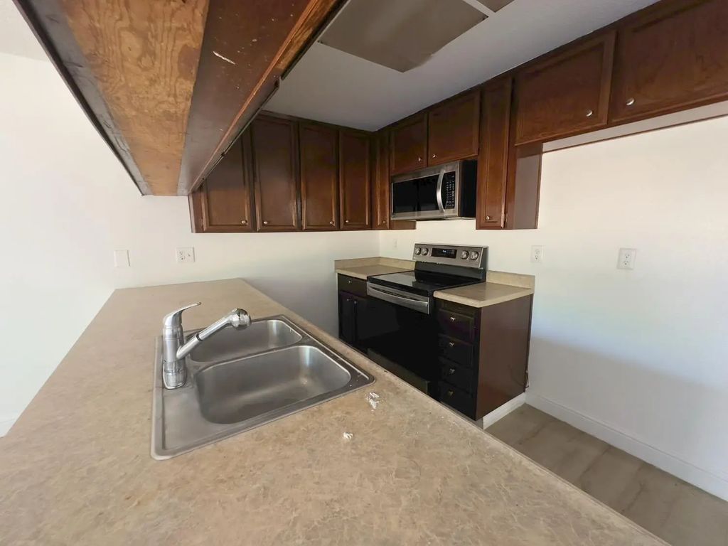 5743 Haskell Avenue, Carmichael