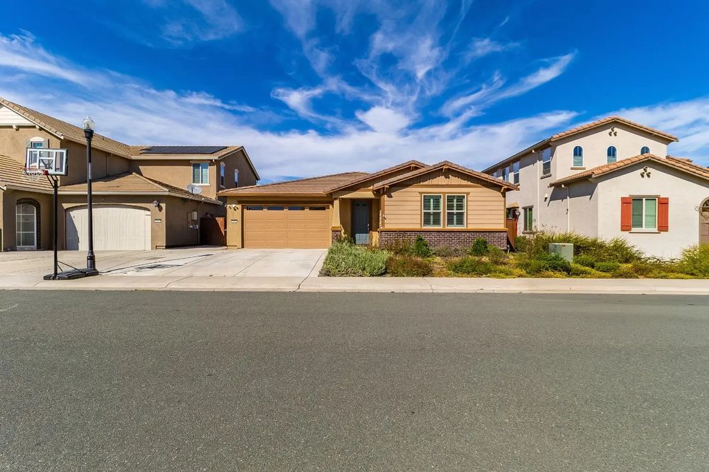 8817 Piano Circle, Elk Grove