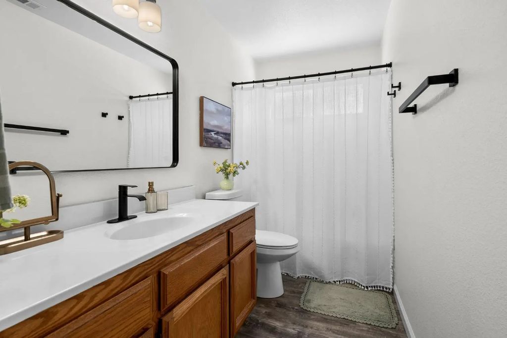 912 Portside Circle, Roseville