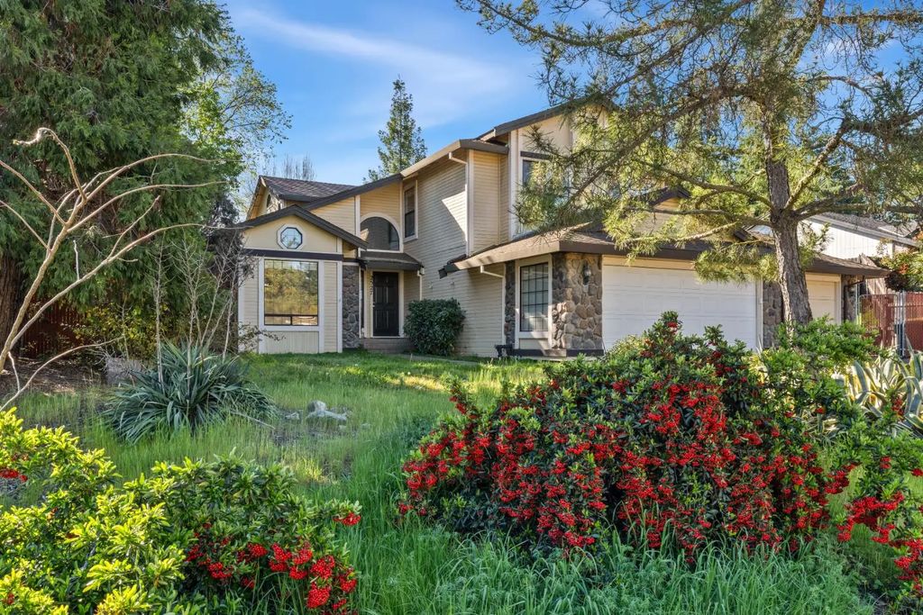 2527 Rosales Street, Cameron Park