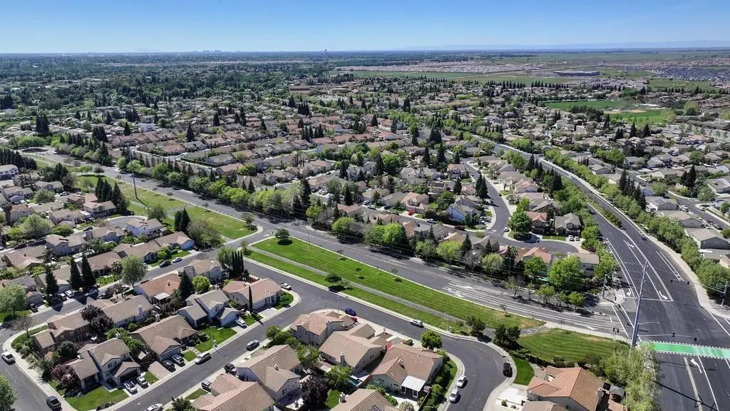 1641 Grouse Run Circle, Roseville