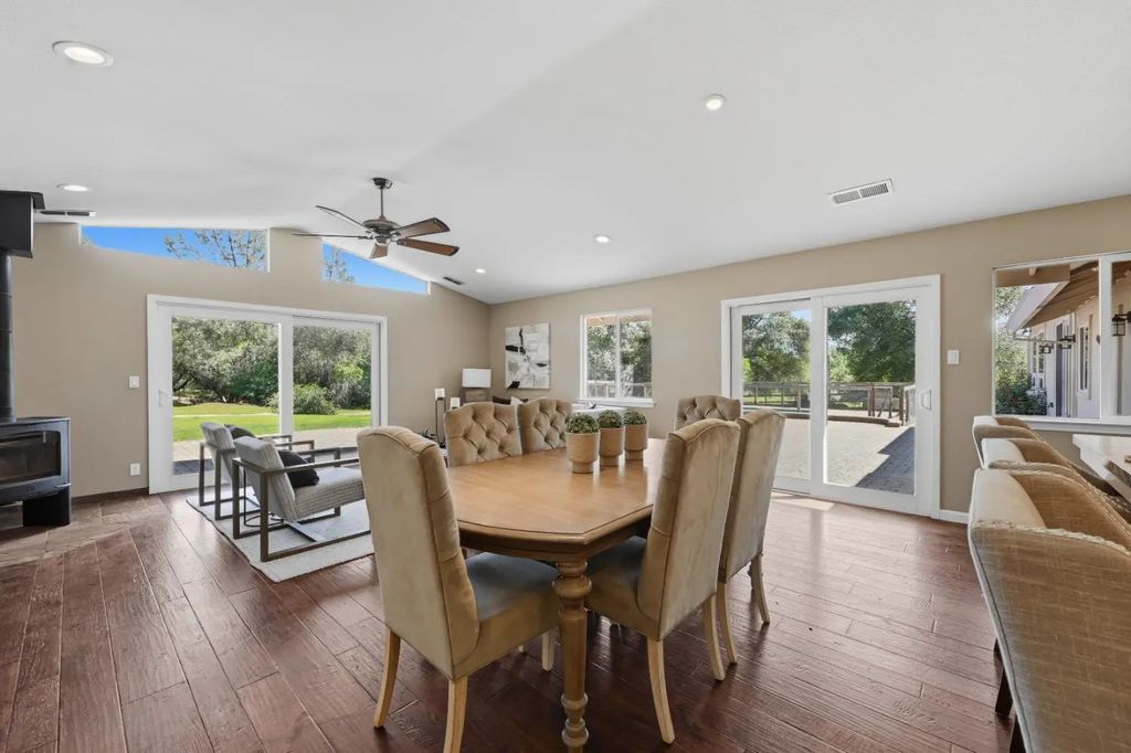 7585 Gold Drive, Loomis