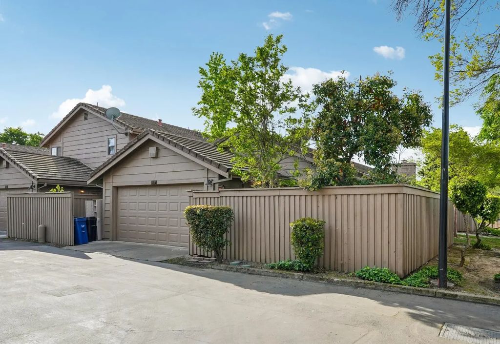 8137 Rose Vine Lane, Fair Oaks