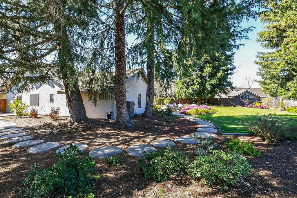 11637 Red Gulch Court, Gold River