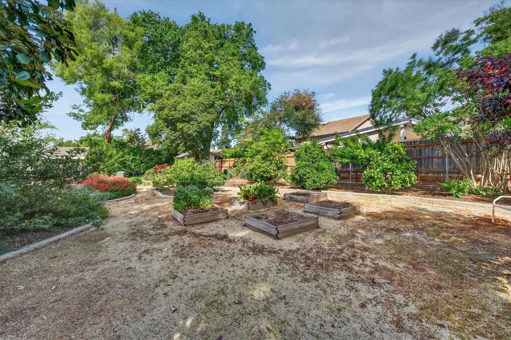5525 Kenneth Avenue, Carmichael