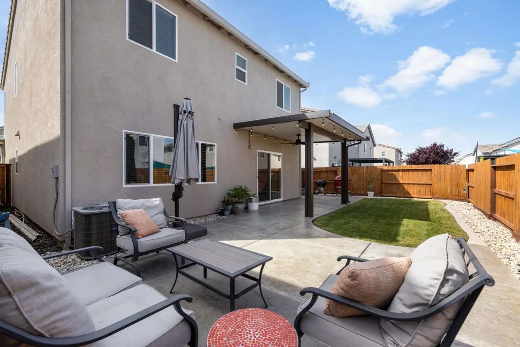 4041 Trailblazer Loop, Roseville