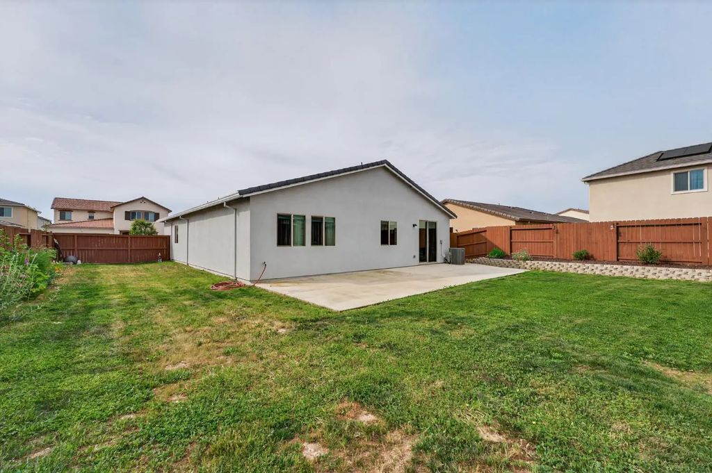 8049 Bossa Nova Way, Roseville