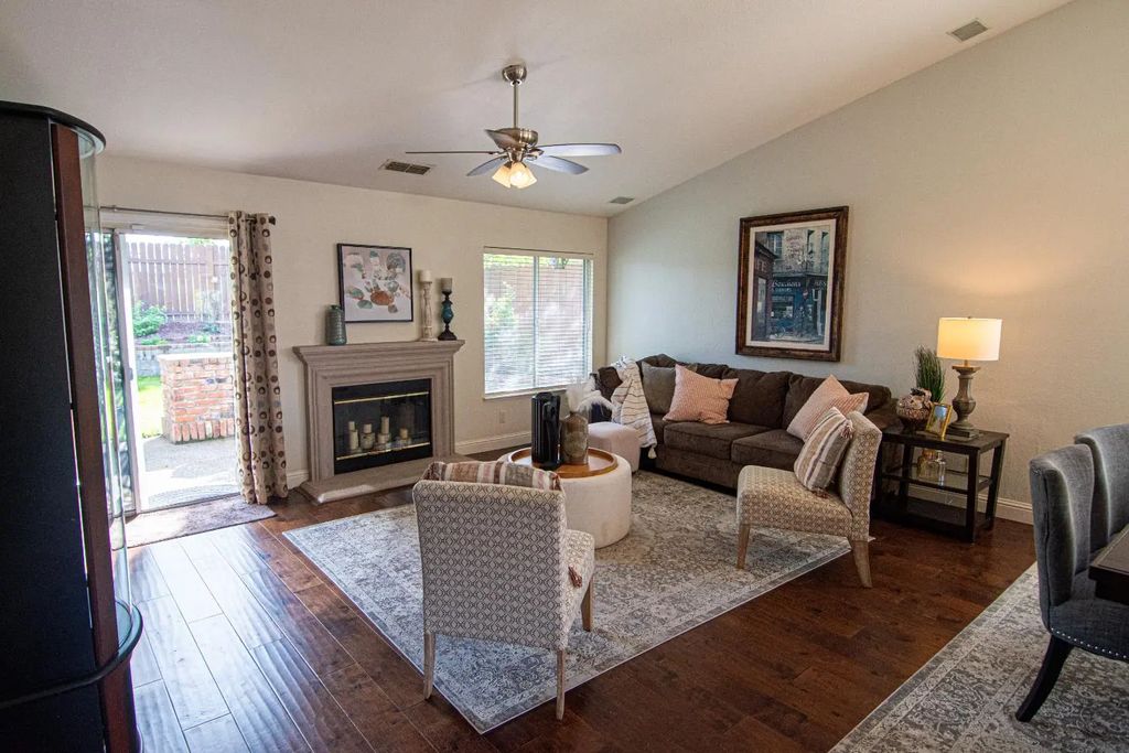 3904 Fawn Run Way, Antelope