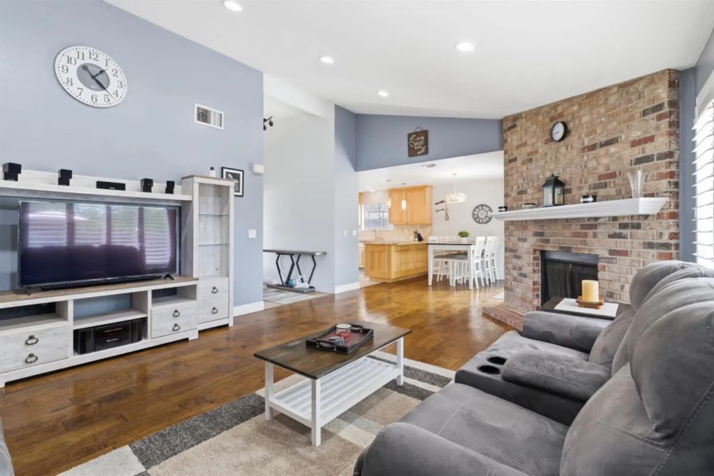 641 Lyndhurst Avenue, Roseville