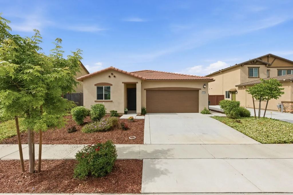 5040 Limington Street, Roseville