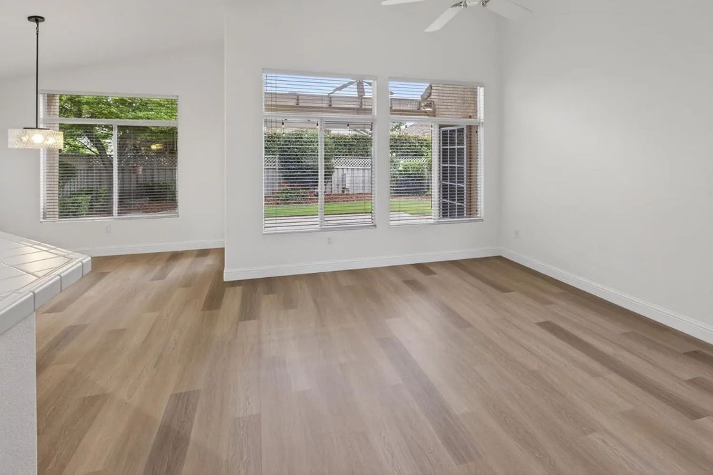 5136 Dreamgarden Loop, Roseville