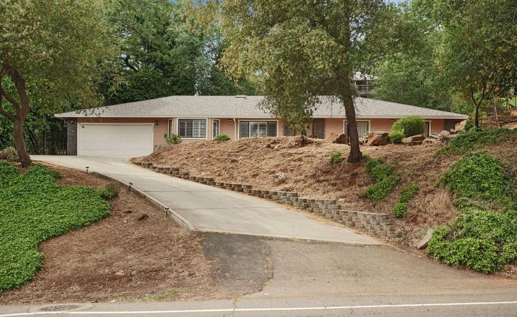 3234 Cambridge Road, Cameron Park
