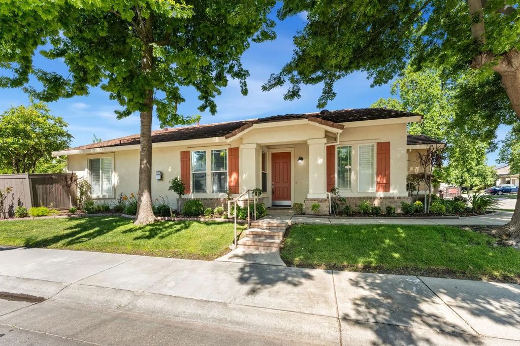 5 Adkinson Court, Sacramento