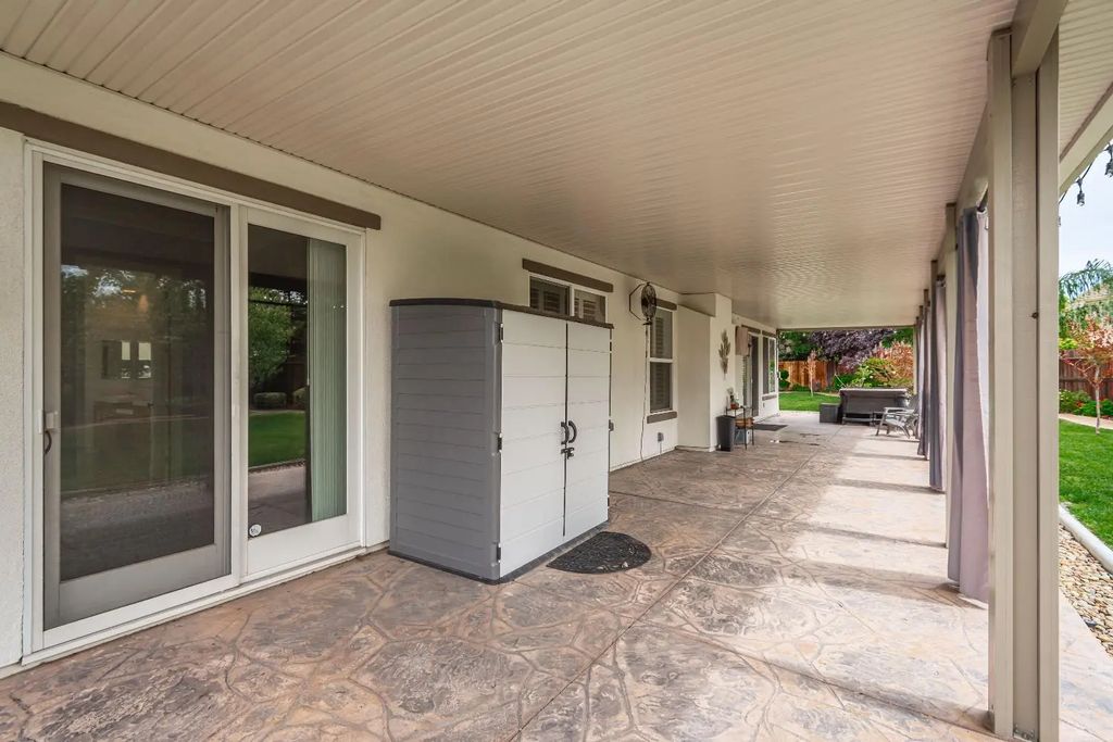8665 Palaver Ct, Roseville