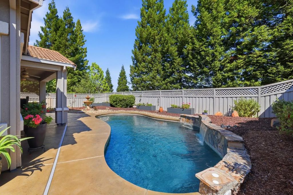 1740 Crocker Lane, Lincoln