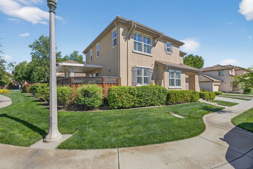 1051 Landmark Circle, Lincoln