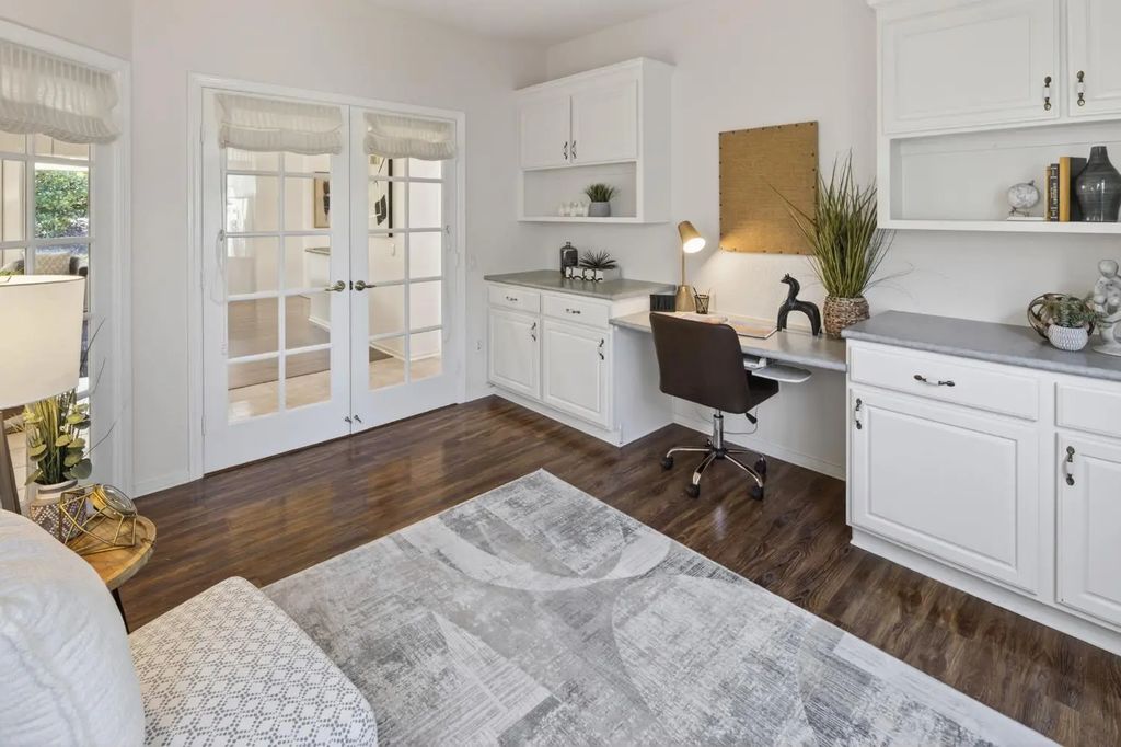1525 Dapple Dawn Lane, Lincoln