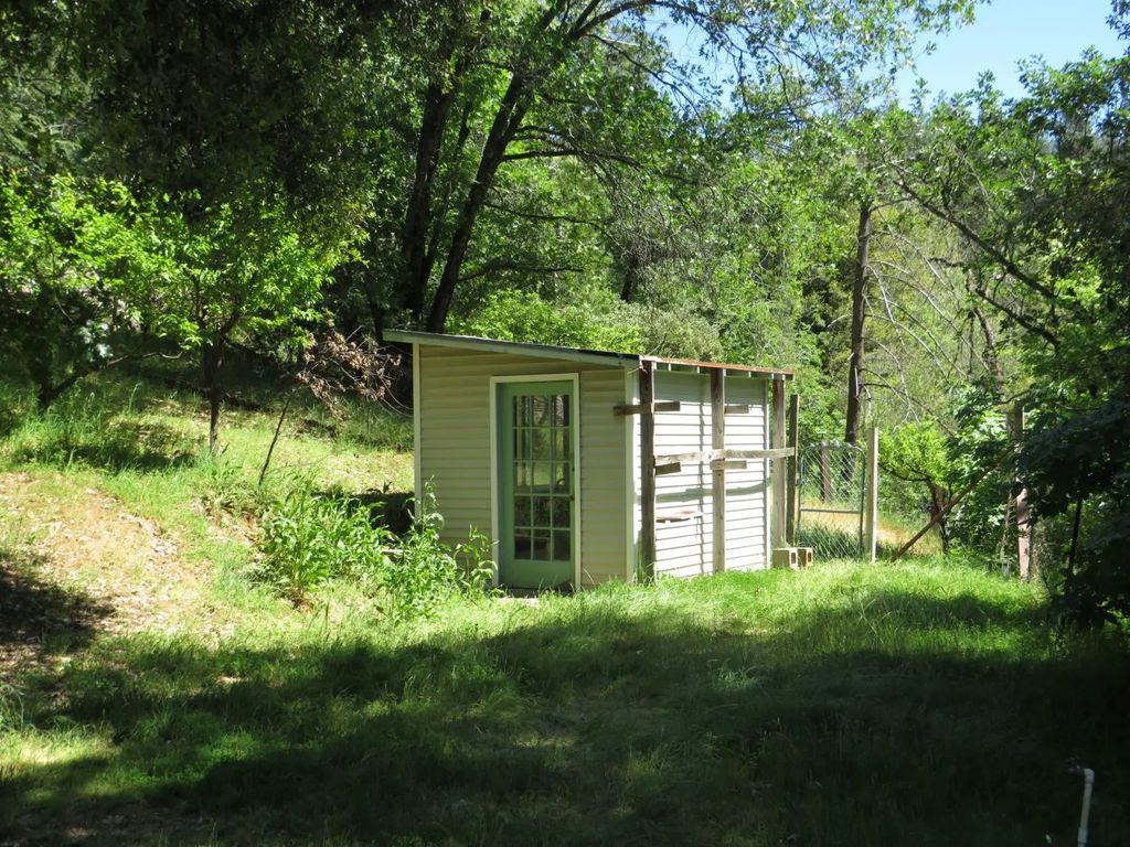 25160 Pineview Drive, Colfax