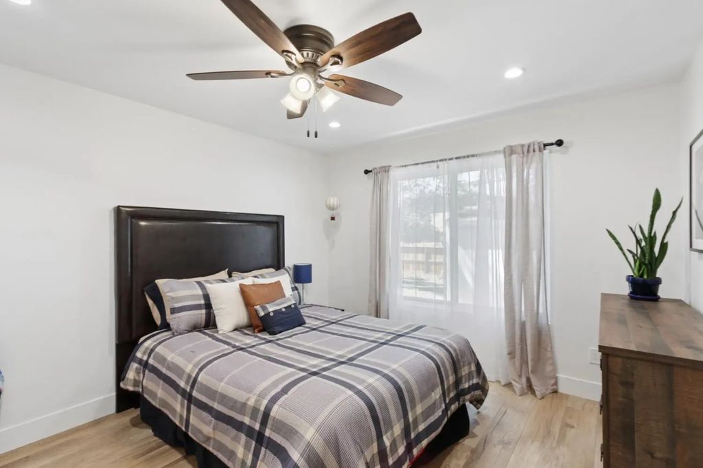 9105 Sunset Avenue, Fair Oaks
