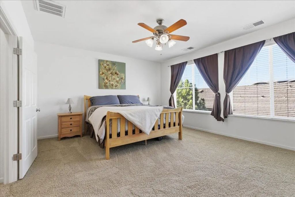 2133 Lemontree Way, Roseville