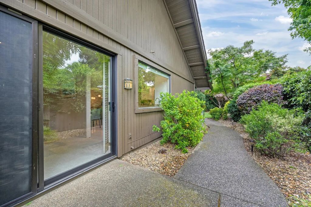 11460 Ghirardelli Court, Gold River