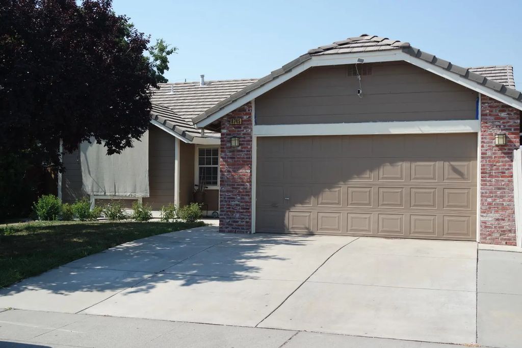 8745 Spruce Ridge Way, Antelope