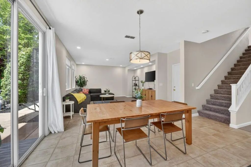 2142 Arnold Drive, Rocklin