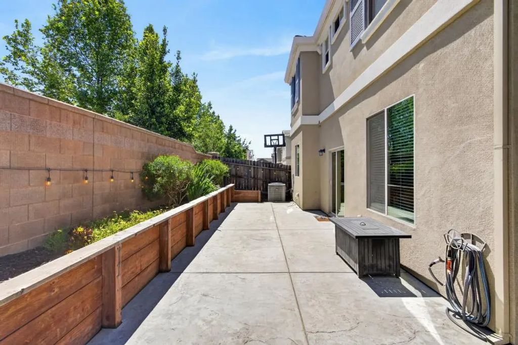 2797 Rainer Way, Antelope