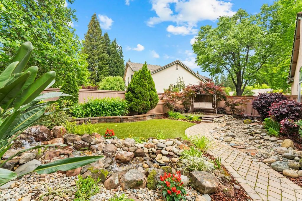 11858 Point Rock Way, Gold River