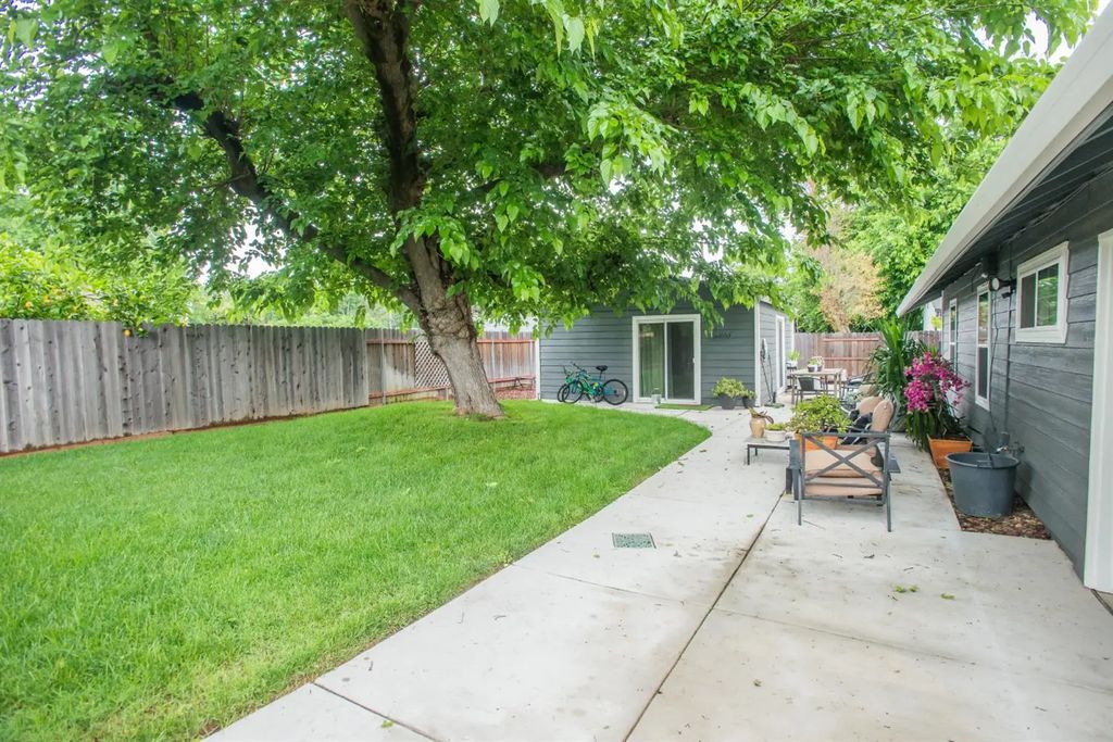 3213 Candace Street, Carmichael
