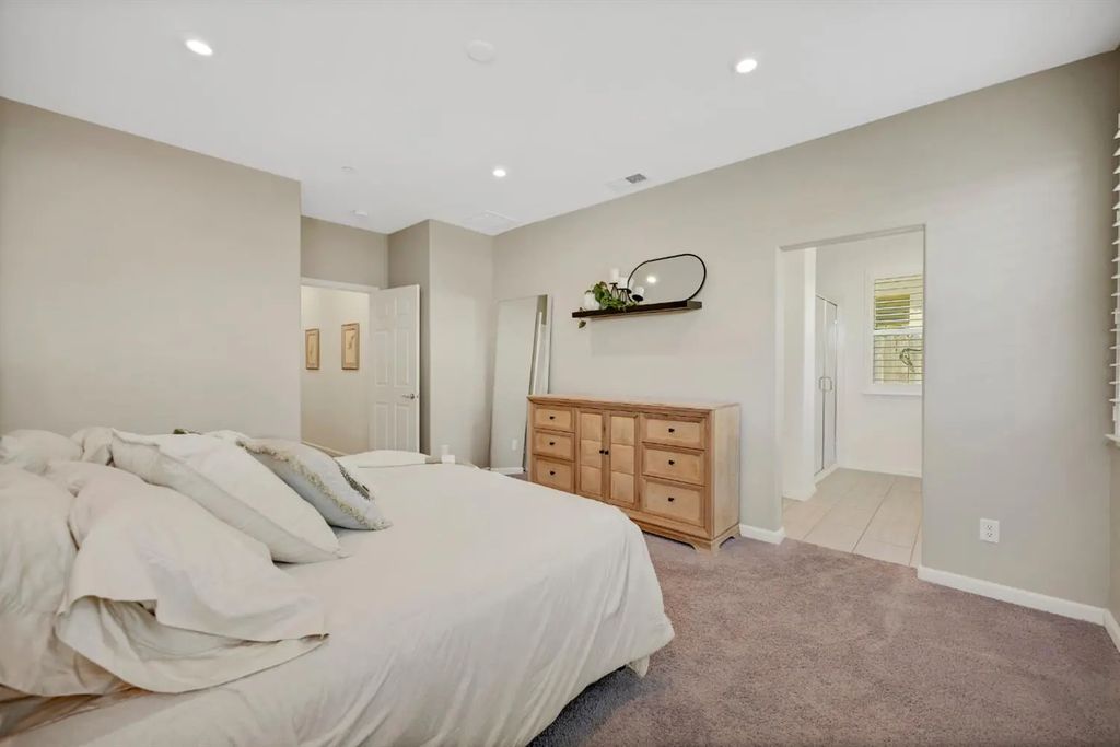 1056 Luna Drive, Roseville