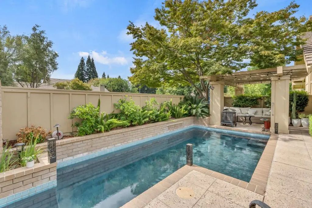 11647 Gold Country Boulevard, Gold River
