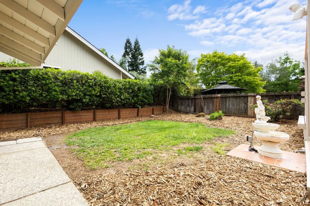 6901 Lincoln Creek Circle, Carmichael