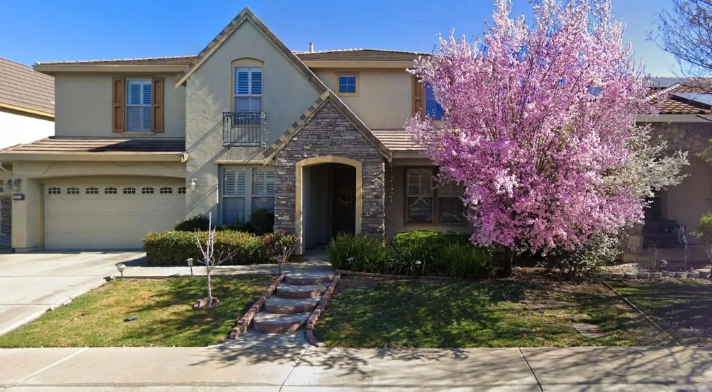 10022 Spring View Way, Elk Grove