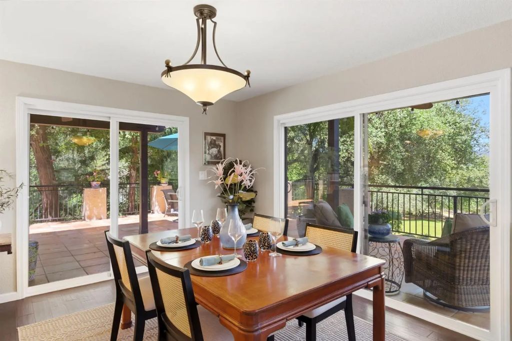 9655 Horseshoe Bar Road, Loomis