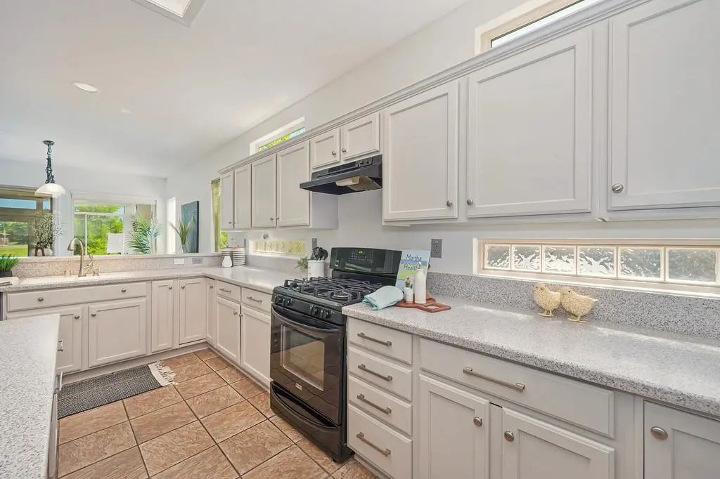912 Castleberry Lane, Lincoln
