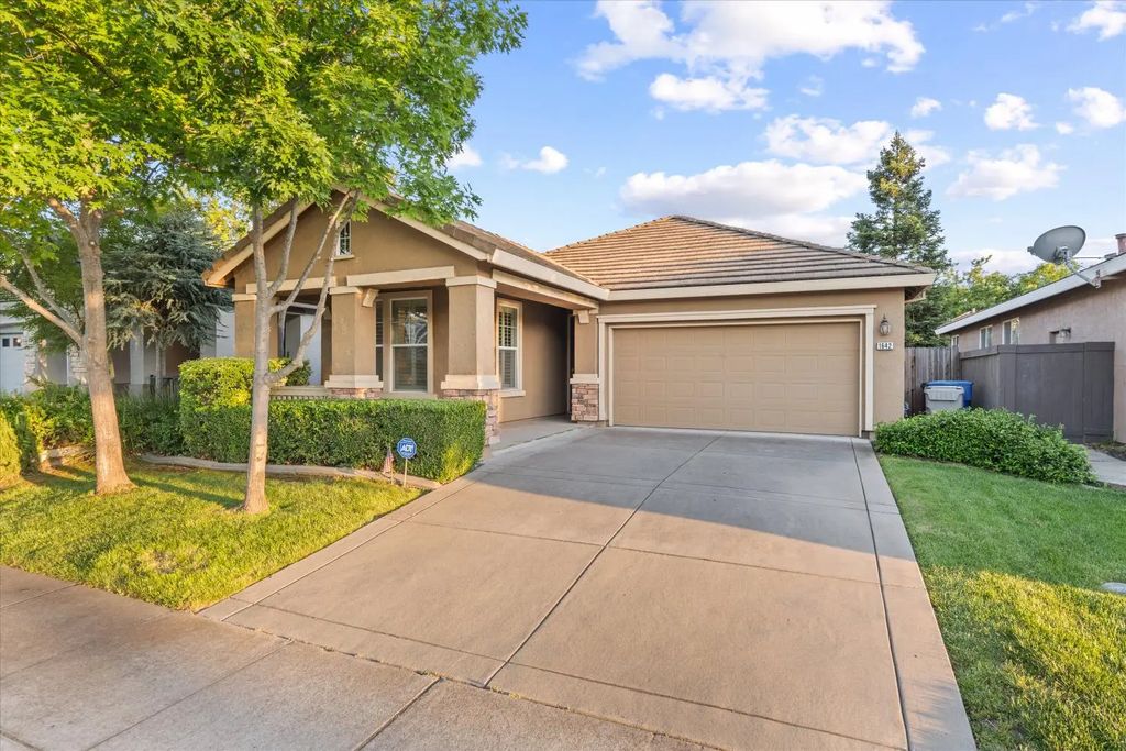 1642 Vosspark Way, Sacramento