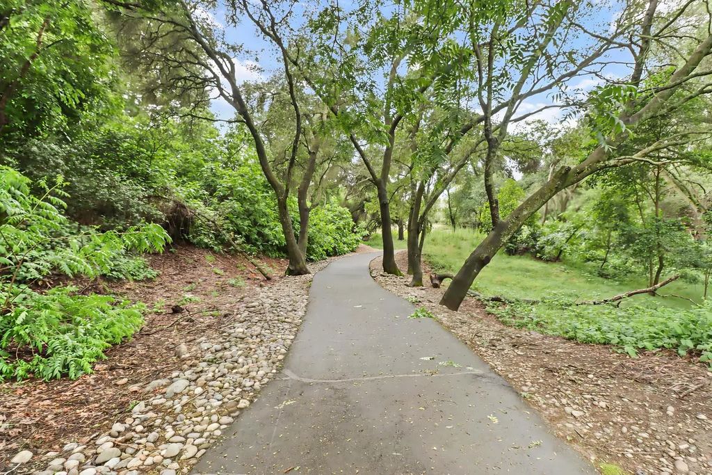 11446 Gold Country Boulevard, Gold River