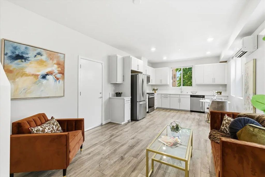 170 Box Lane, Sacramento