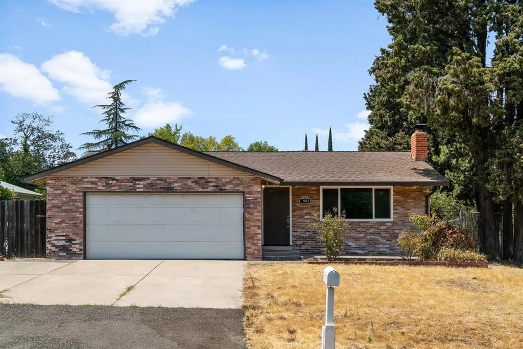 6901 Bali Court, Orangevale