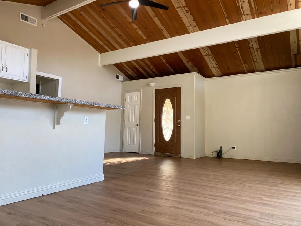 11525 Lakeshore South, Auburn
